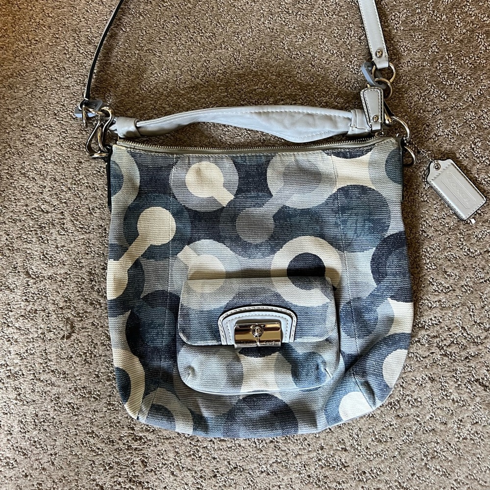 Cute Coach crossbody purse!